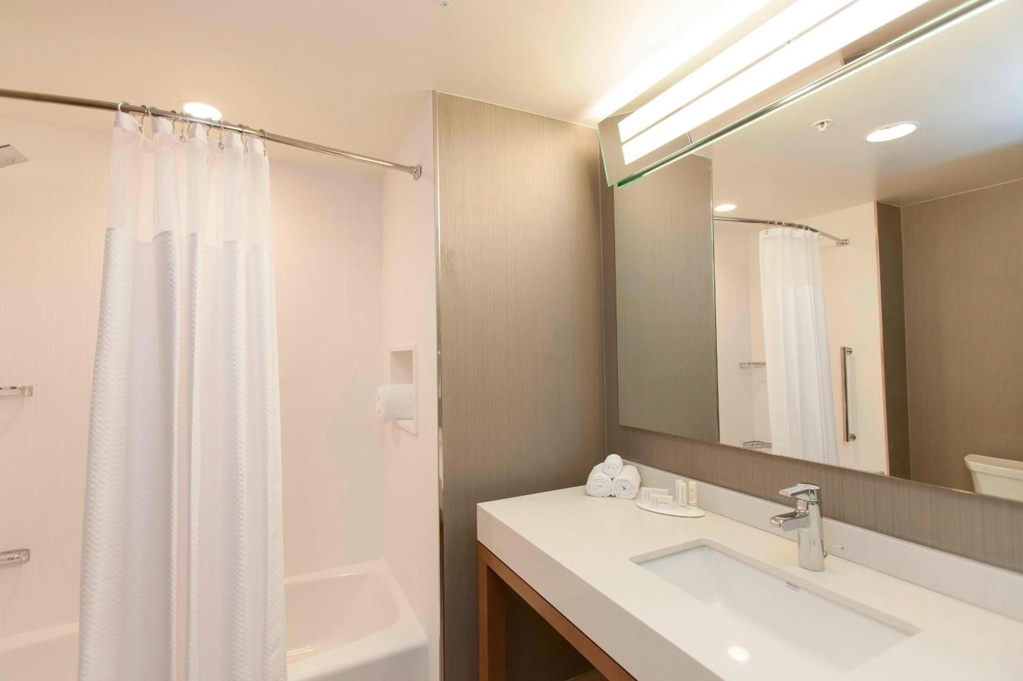 Courtyard By Marriott Houston City Place Спринг Екстер'єр фото